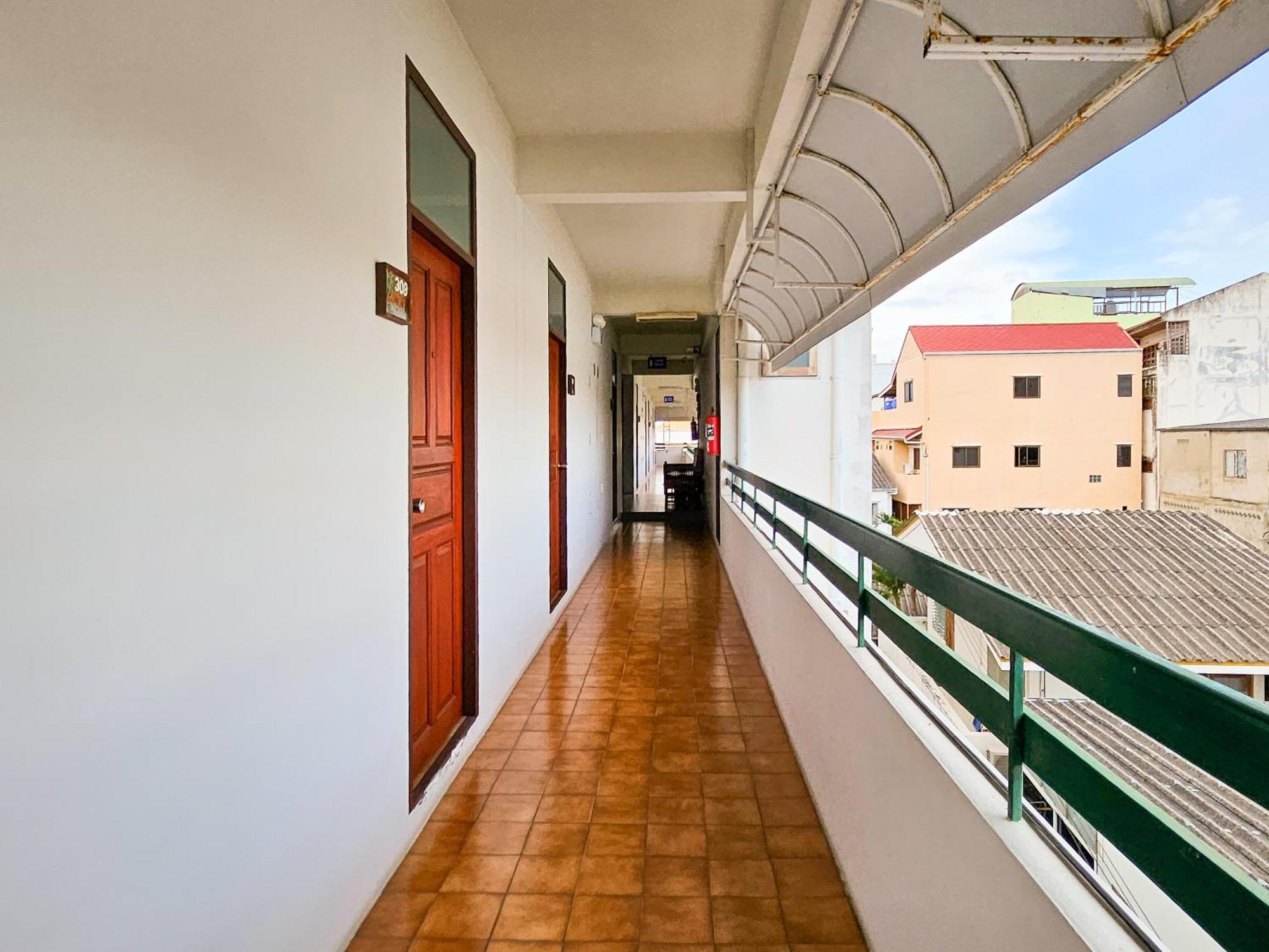 Sirin Hotel Huahin Kültér fotó